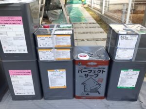 塗料：屋根　下塗り用 　　　屋根　仕上げ用 　　　外壁　下塗り用 　　　外壁　仕上げ用